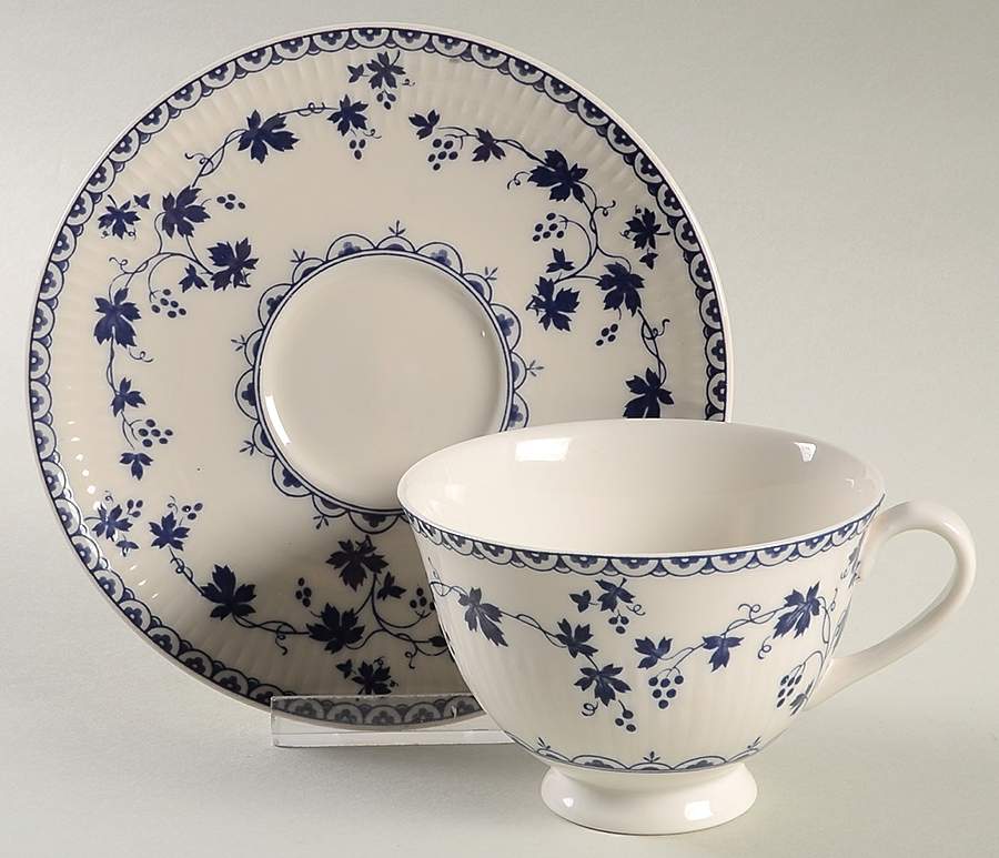 Yorktown Footed Cup & Saucer Set by Royal Doulton-1