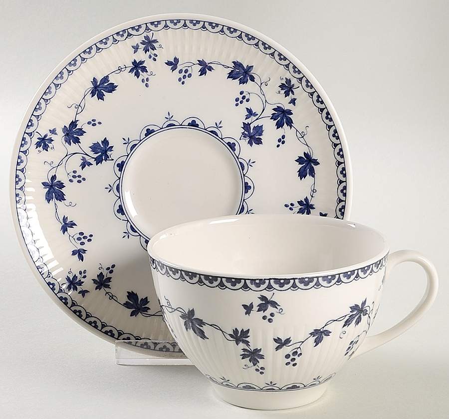 Yorktown Flat Cup & Saucer Set by Royal Doulton-1