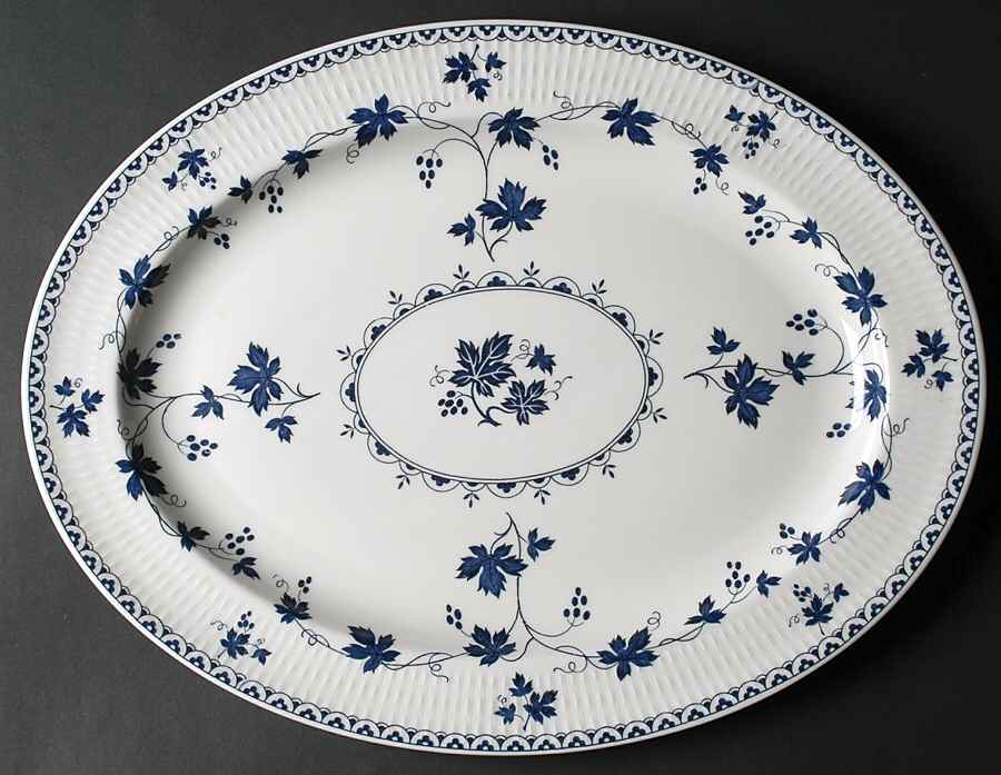 Yorktown 15" Oval Serving Platter by Royal Doulton-1