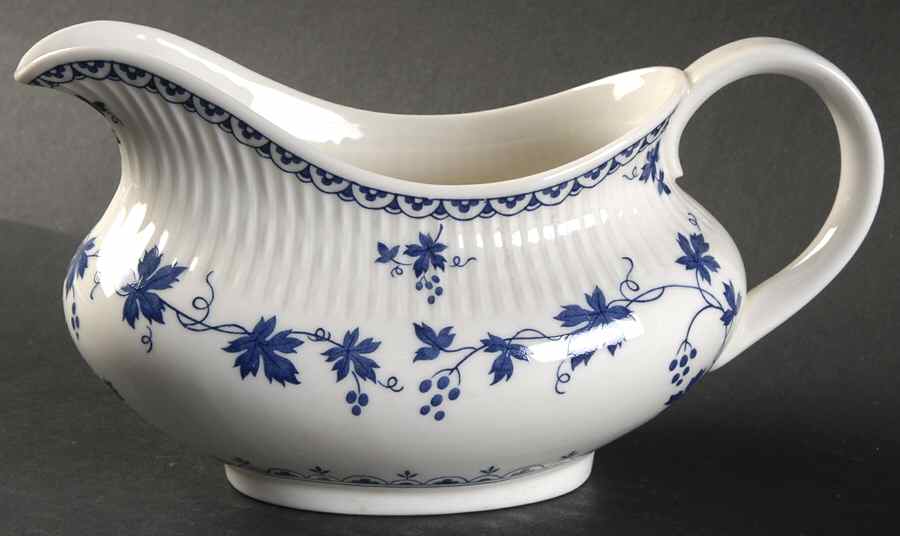 Yorktown Gravy Boat by Royal Doulton-1