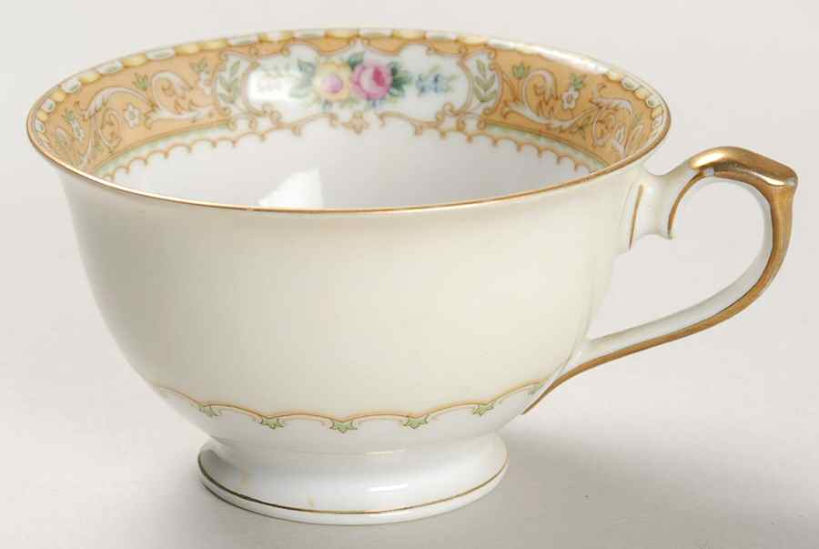 RDB2 (JAPAN) Footed Cup by Royal Derby (Japan)-1