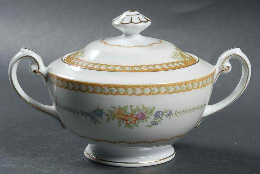 RDB3 (JAPAN) Sugar Bowl & Lid by Royal Derby (Japan)-1
