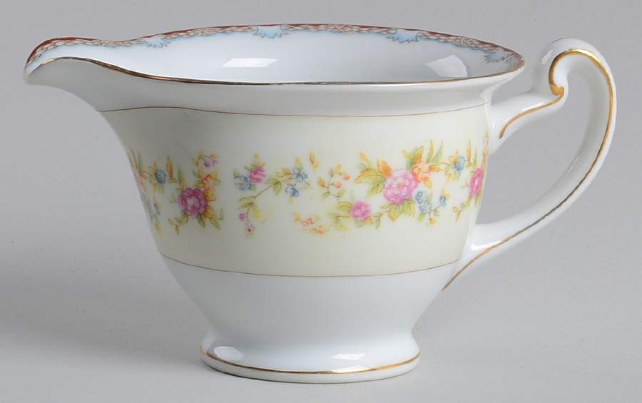 RDB4 (JAPAN) Creamer by Royal Derby (Japan)-1