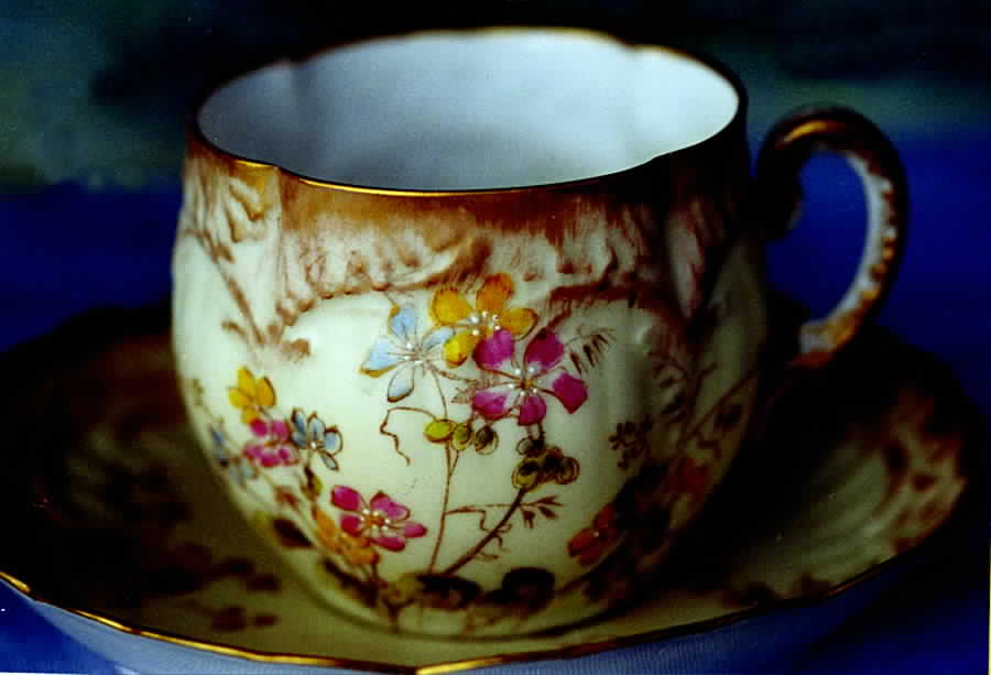 3915 Flat Cup & Saucer Set by M Redon-1