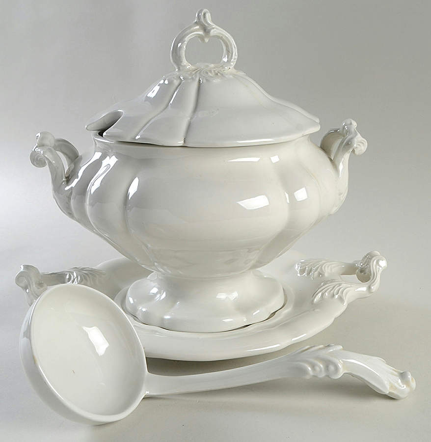 Heirloom Tureen & Lid w/Ladle & Underplate by Red Cliff-1