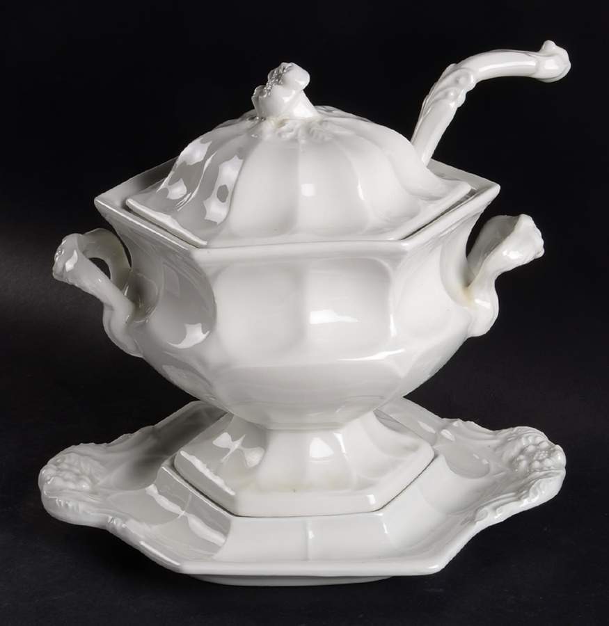Heirloom Octagonal Tureen & Lid w/Ladle & Underplate by Red Cliff-1