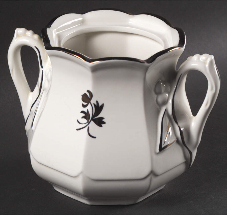 Tea Leaf Sugar Bowl No Lid by Red Cliff-1