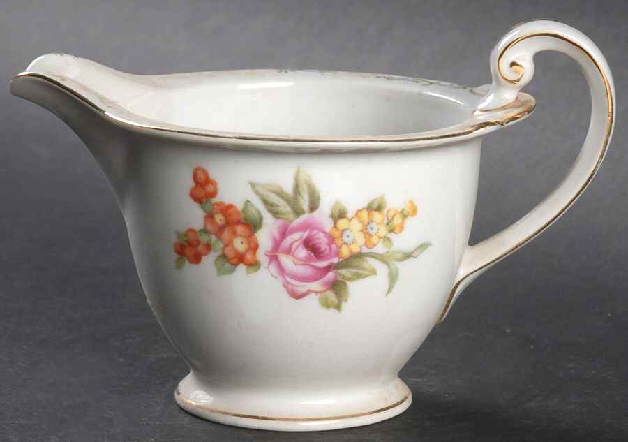 Belle Rose Creamer by Regal (Japan)-1