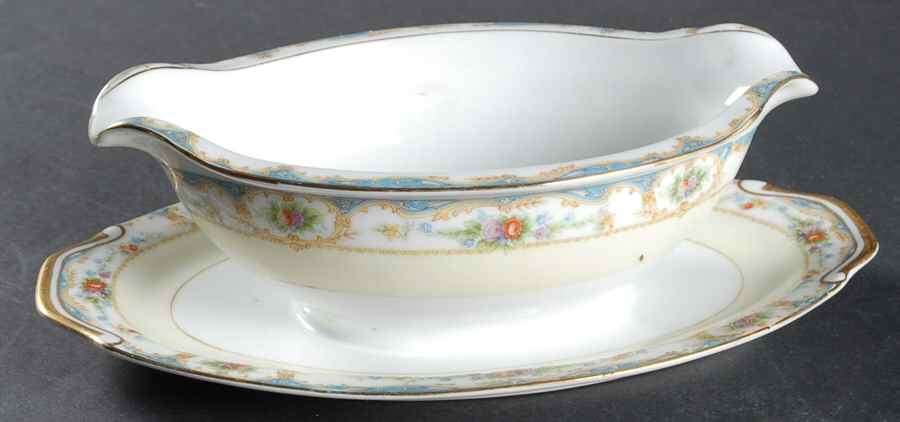 Bienville (Floral Center) Gravy Boat with Attached Underplate by Regal (Japan)-1