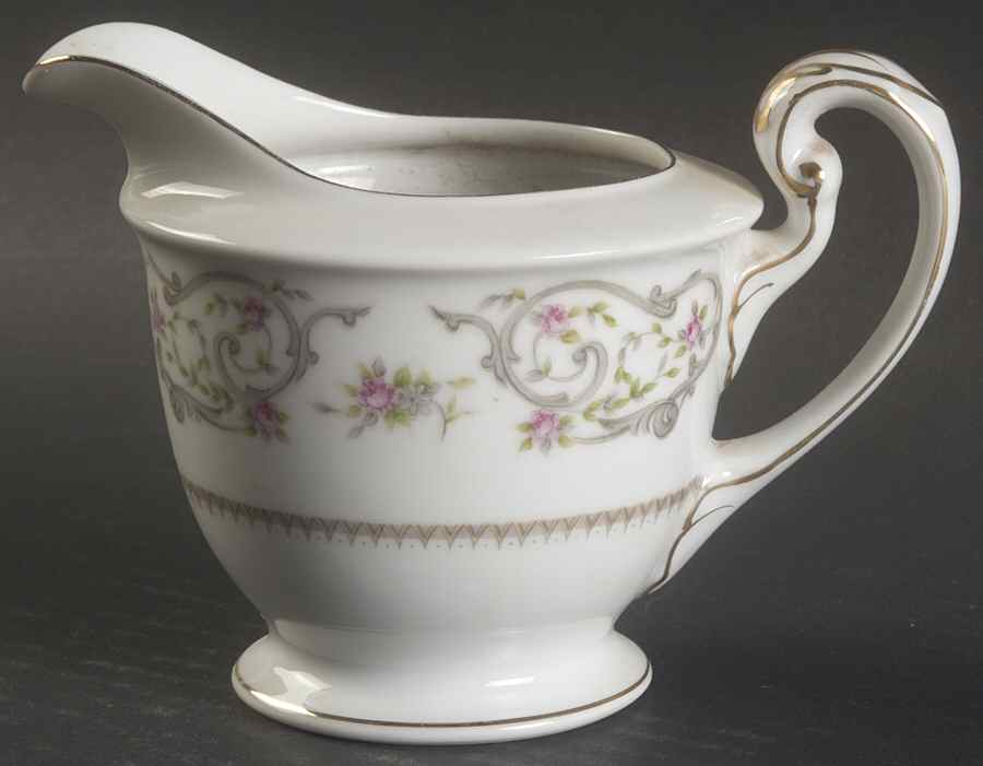 Minuet Creamer by Regal (Japan)-1