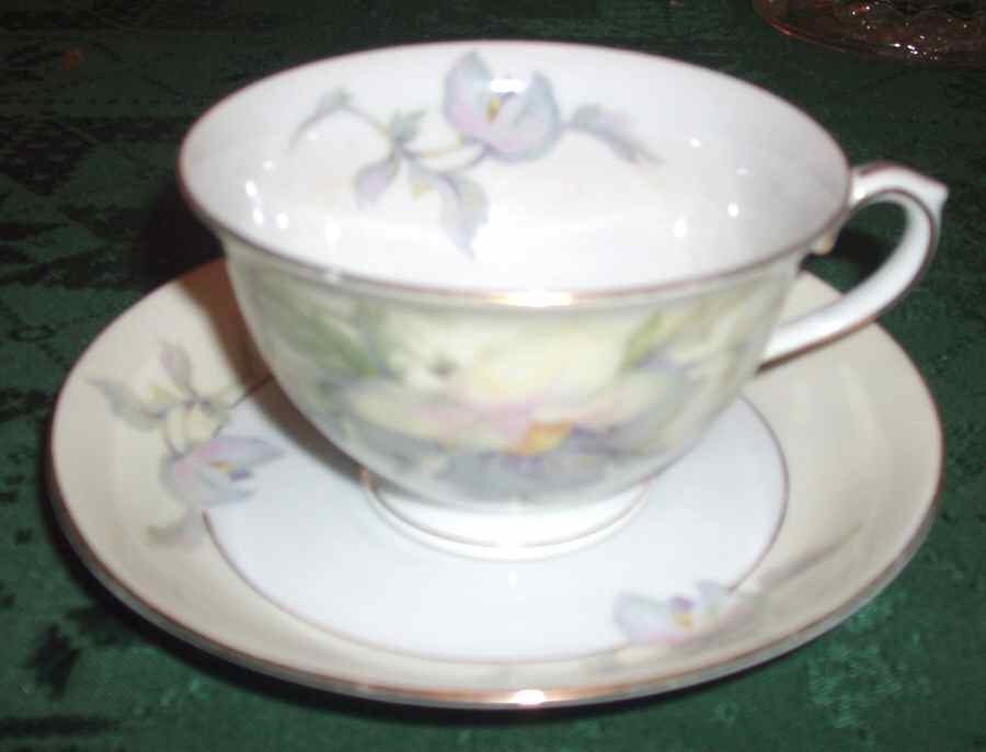 Pastelle Footed Cup & Saucer Set by Regal (Japan)-1