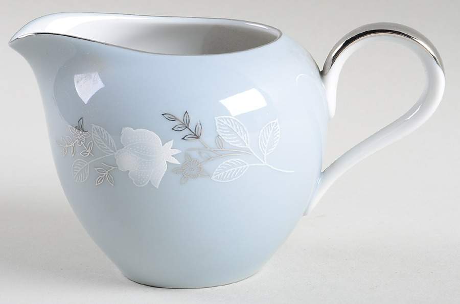 Platina Creamer by Regal (Japan)-1