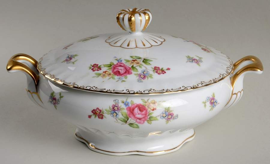 Spring Glory Round Covered Vegetable by Regal (Japan)-1