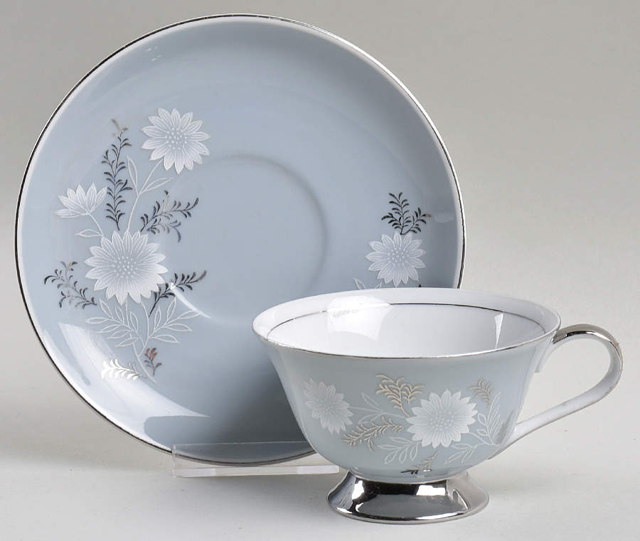 Starlite Footed Cup & Saucer Set by Regal (Japan)-1