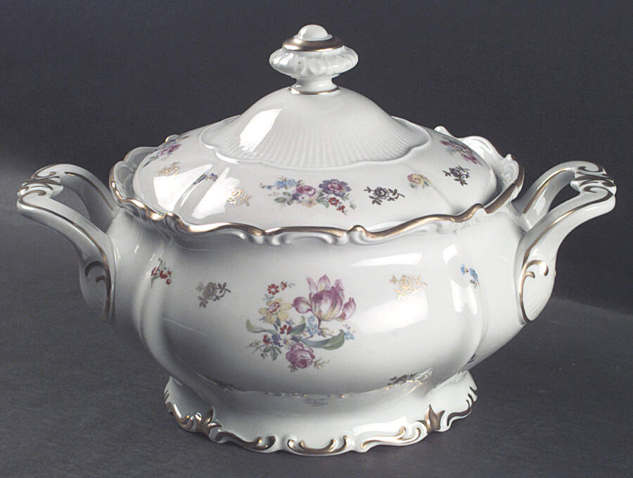 2253p Tureen &  Lid by Reichenbach-1