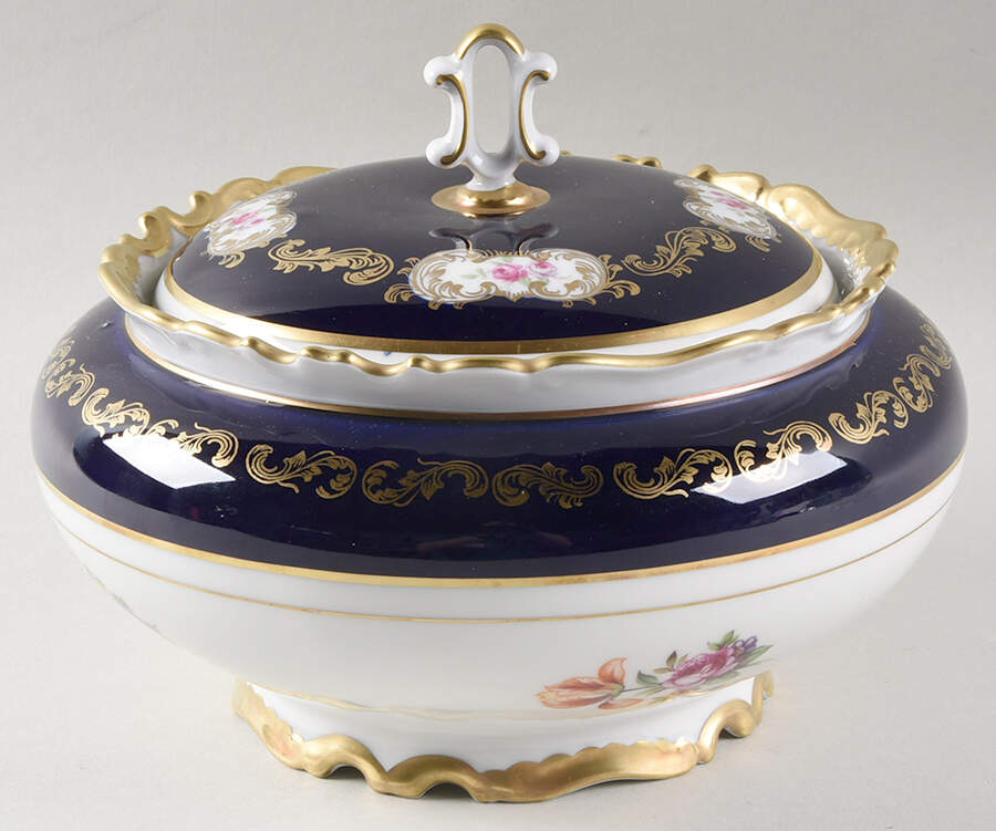 8159K Small Round Covered Vegetable by Reichenbach-1