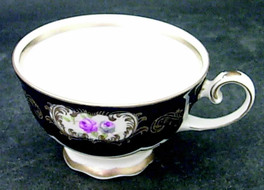 8159K Footed Demitasse Cup by Reichenbach-1