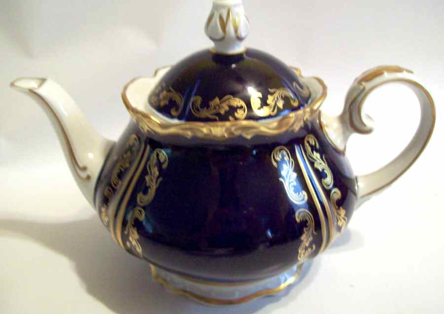 8184k Teapot & Lid by Reichenbach-1
