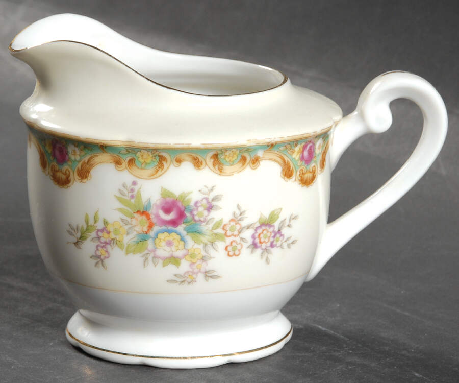 REM2 Creamer by Rembrandt-1