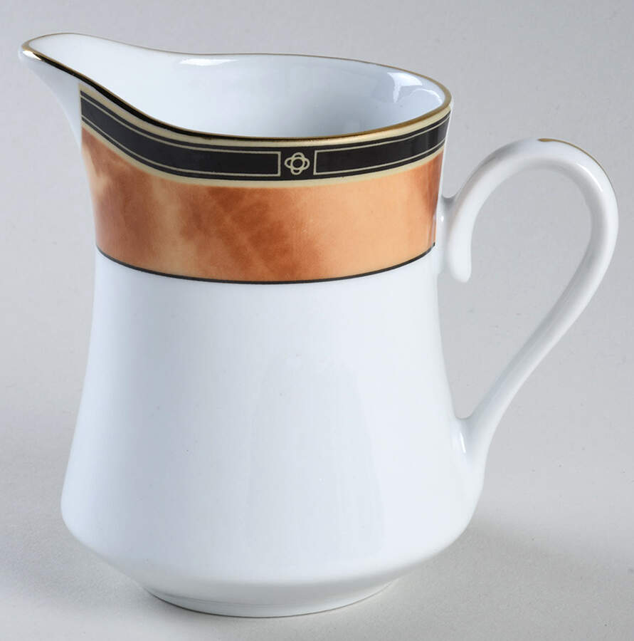 Wood Garland Creamer by Retroneu-1
