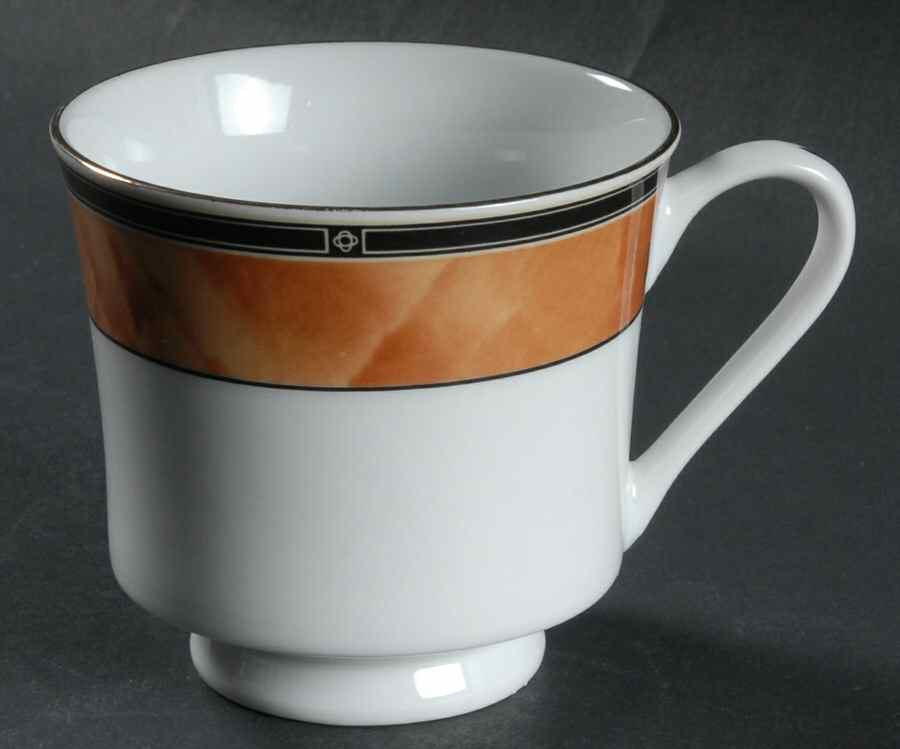 Wood Garland Footed Cup by Retroneu-1