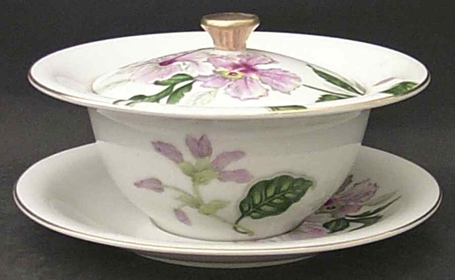 Nocturne Gravy Boat & Lid w/Underplate by Rewcrest-1