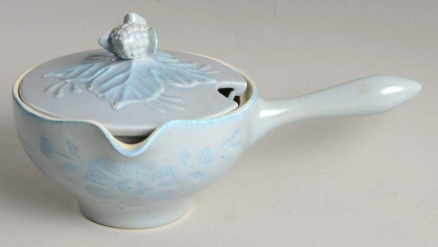 Blue Shadows Gravy Boat & Lid by Red Wing-1