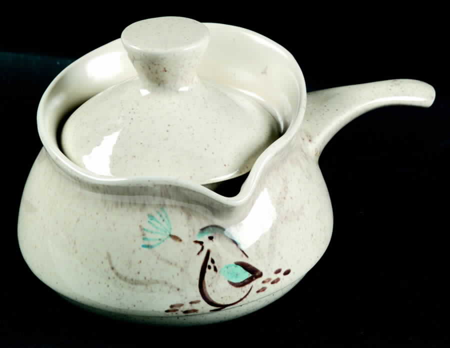 Bob White Gravy Boat & Lid by Red Wing-1
