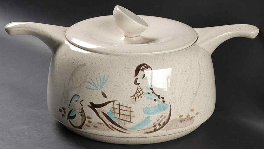 Bob White 4 Quart Round Covered Casserole by Red Wing-1