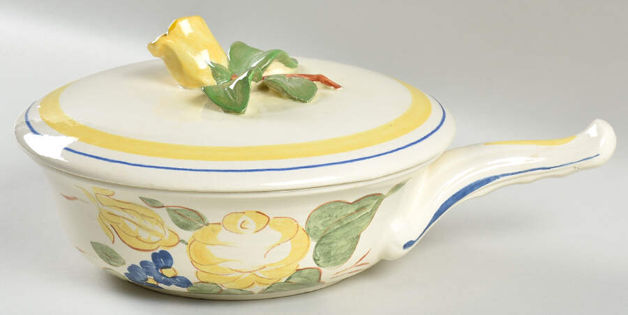 Brittany 1 Qt Round Covered Casserole by Red Wing-1