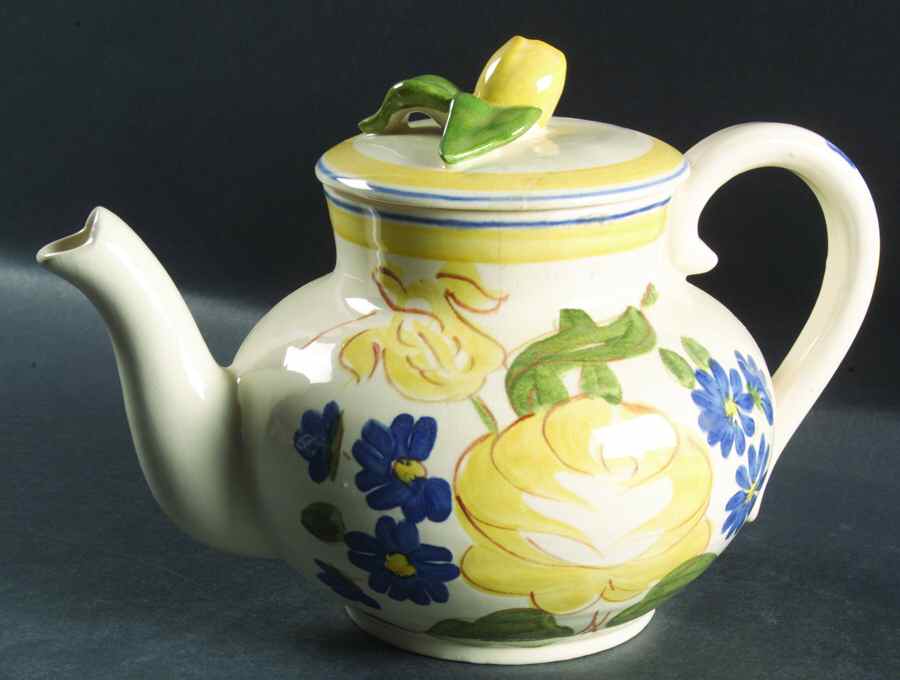 Brittany Teapot & Lid by Red Wing-1