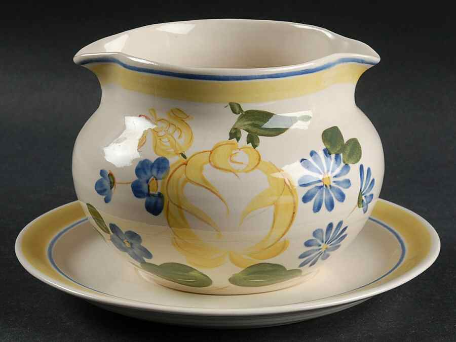 Brittany Gravy Boat with Attached Underplate by Red Wing-1