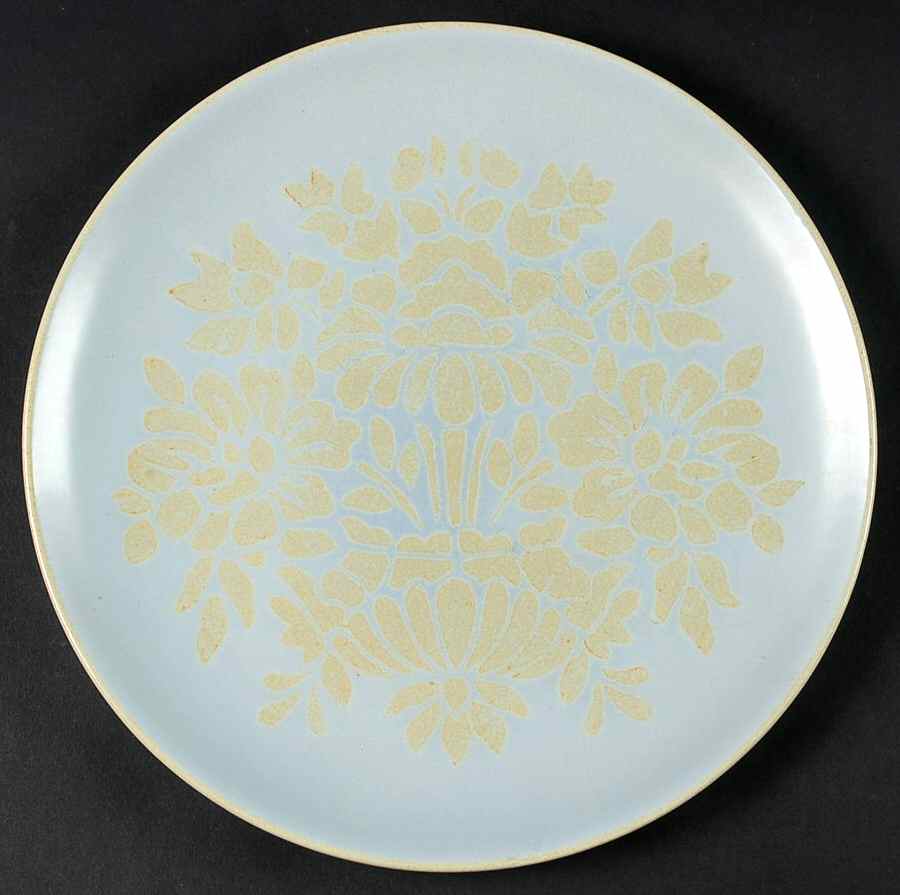 Brocade Dinner Plate by Red Wing-1