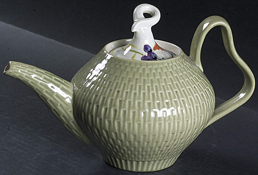 Capistrano Teapot & Lid by Red Wing-1