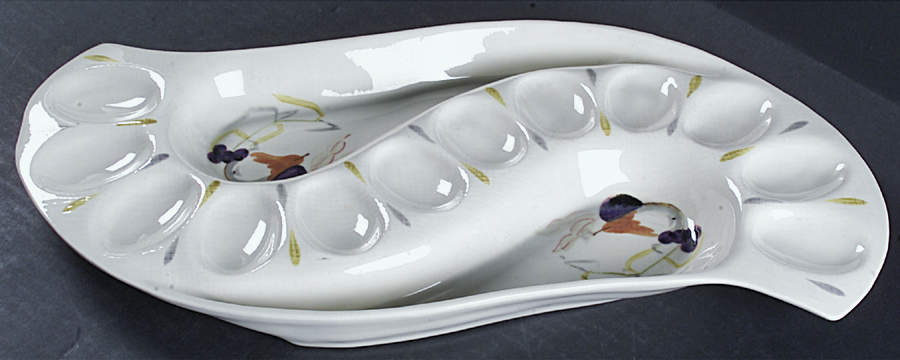 Capistrano Deviled Egg Plate by Red Wing-1