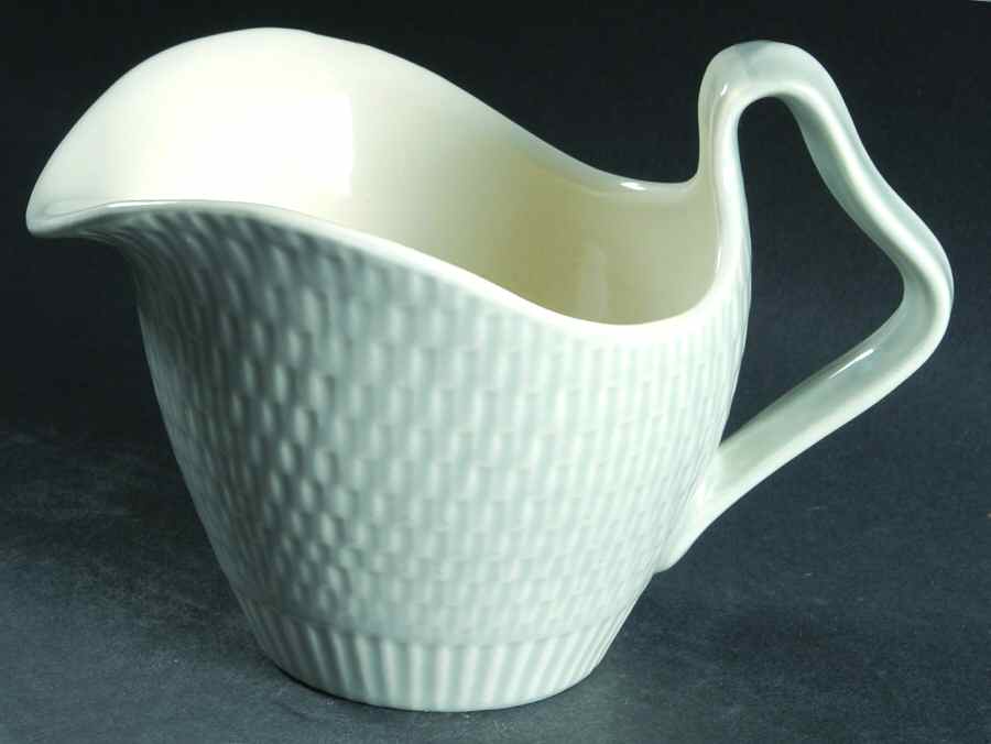 Country Garden Gravy Boat by Red Wing-1