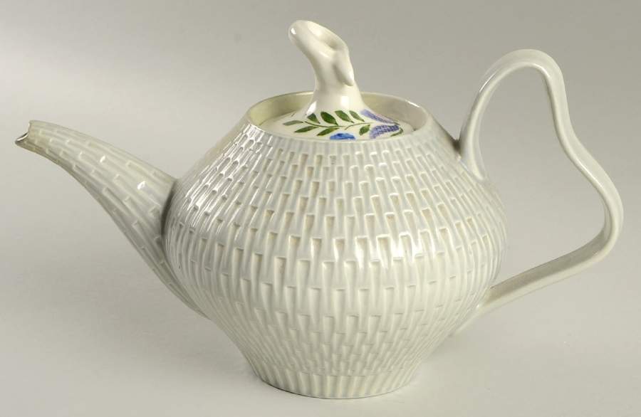 Country Garden Teapot & Lid by Red Wing-1