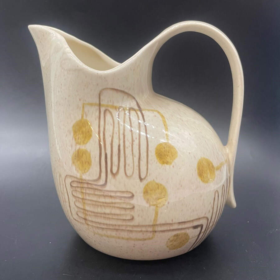 Crazy Rhythm 32 Oz Pitcher by Red Wing-1