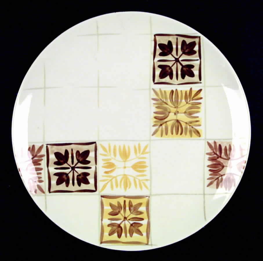 Granada Dinner Plate by Red Wing-1