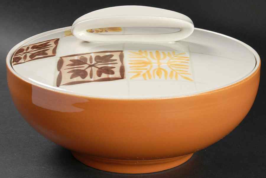 Granada Round Covered Vegetable by Red Wing-1