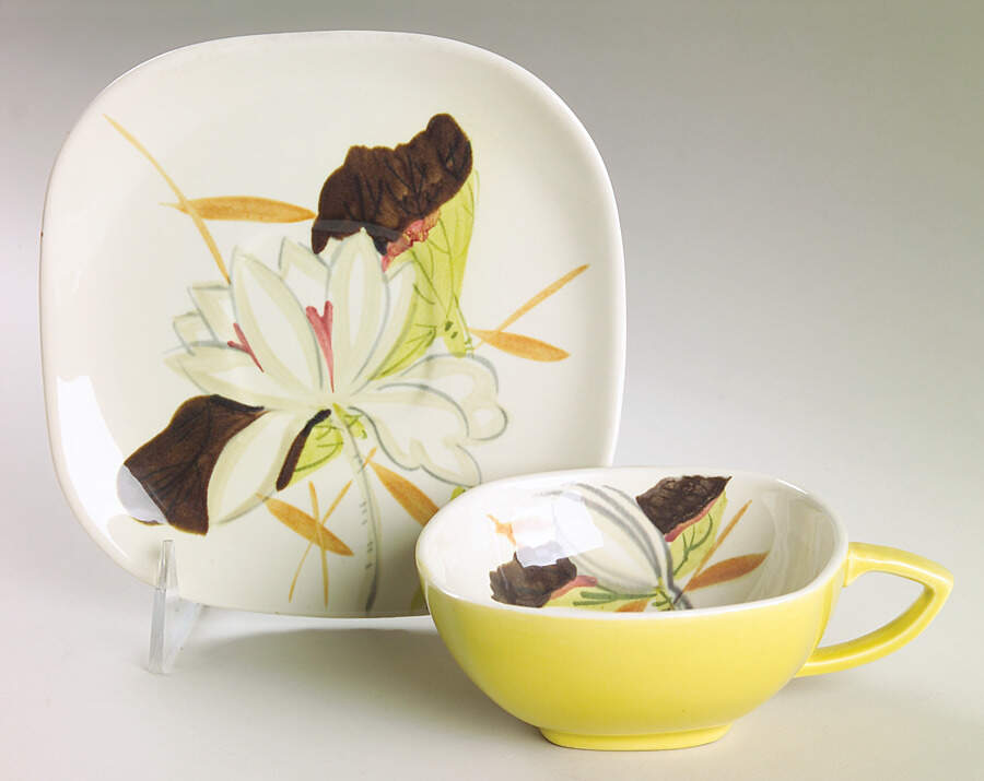 Lotus Chartreuse Flat Cup & Saucer Set by Red Wing-1
