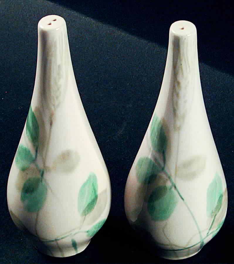Merrileaf Salt & Pepper Set by Red Wing-1