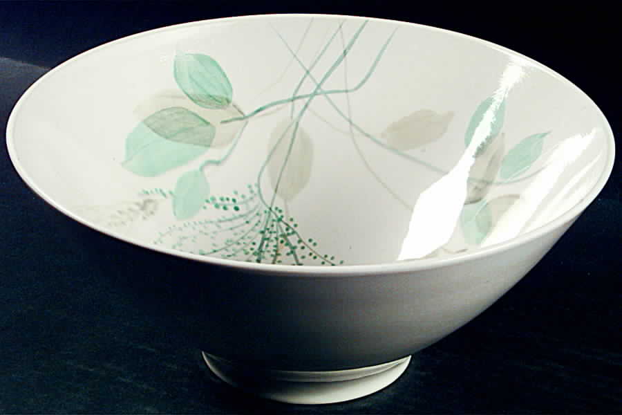 Merrileaf 11" Large Salad Serving Bowl by Red Wing-1