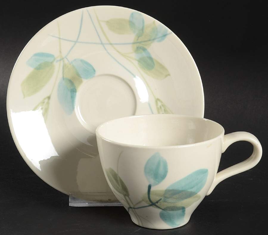 Merrileaf Flat Cup & Saucer Set by Red Wing-1