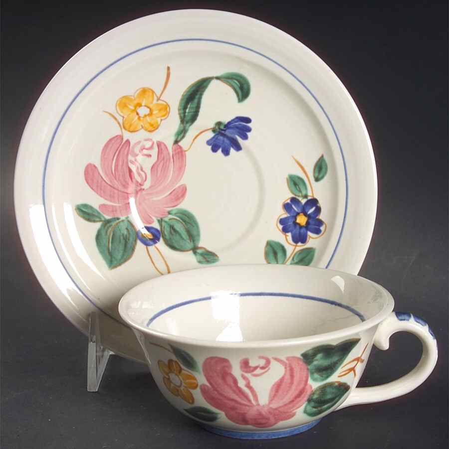 Orleans Flat Cup & Saucer Set by Red Wing-1