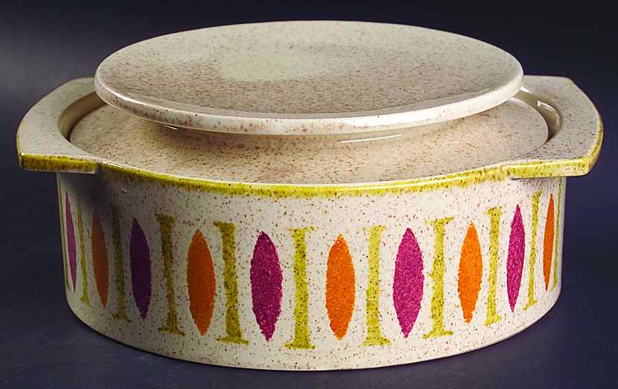 Pepe 2.5 Qt Round Covered Casserole by Red Wing-1