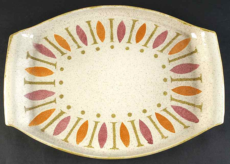 Pepe 15" Oval Serving Platter by Red Wing-1