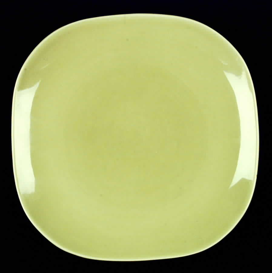 Quartette Chartreuse Dinner Plate by Red Wing-1