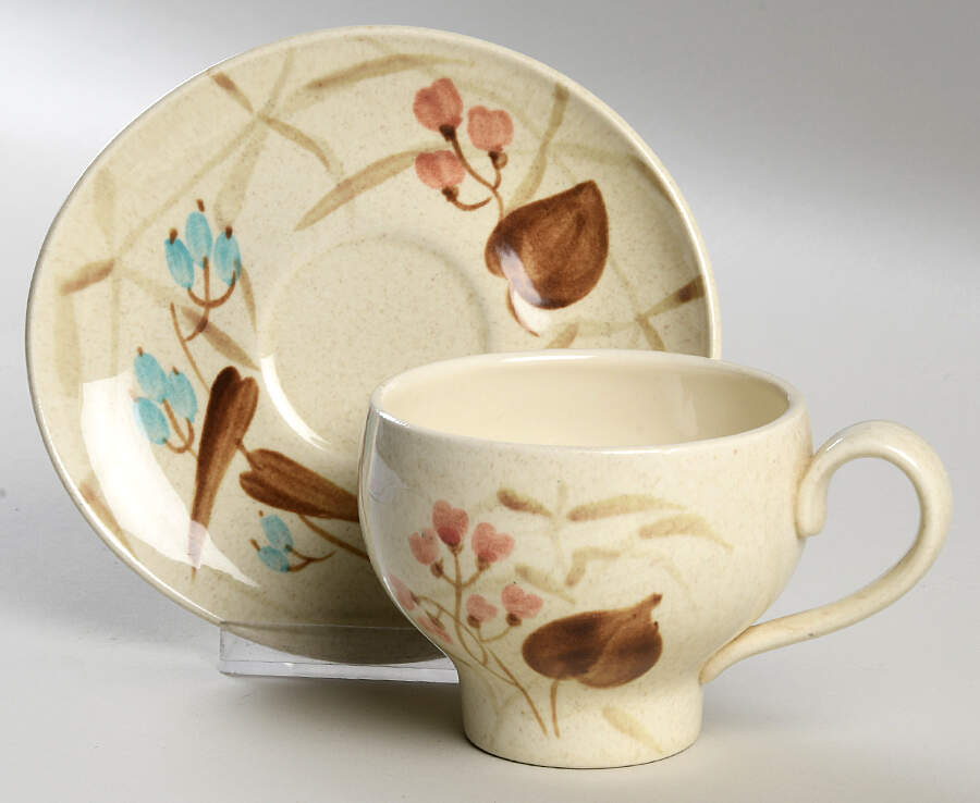 Random Harvest Flat Cup & Saucer Set by Red Wing-1