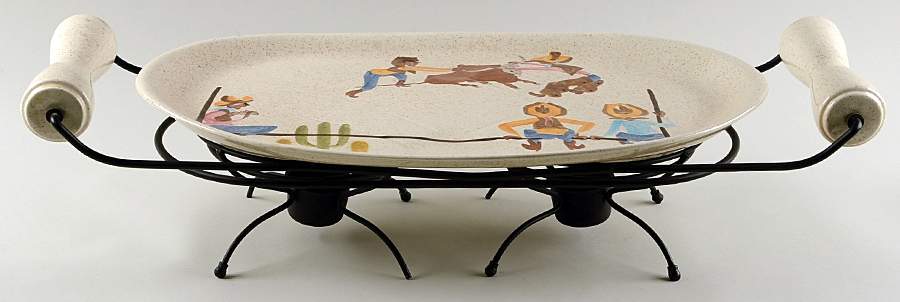 Round Up 19" Oval Platter & Black Double Metal Stand by Red Wing-1